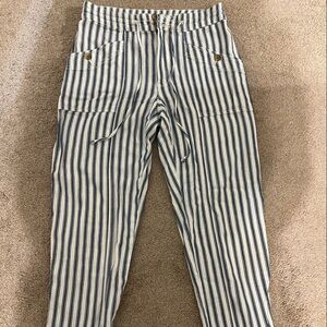 AE lightly worn 6 regular pants